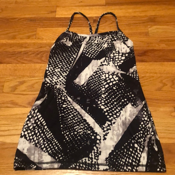 Lululemon Power Y Tank - Picture 2 of 3